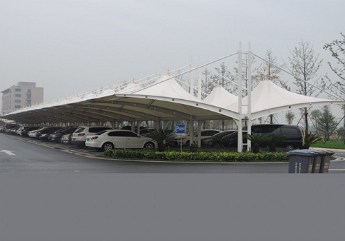 室外露天停車場搭建膜結(jié)構(gòu)車棚