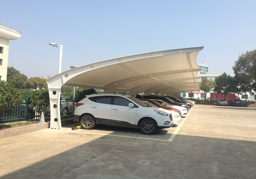 7字型鋼膜結(jié)構(gòu)停車棚